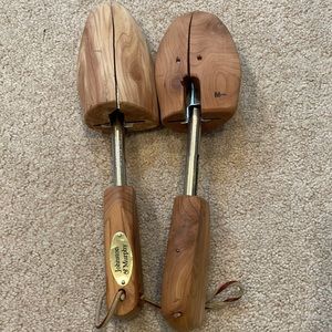 Mens shoe trees. Size medium